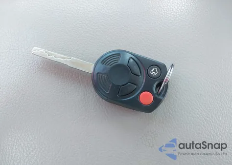 2013 Ford Focus Se z USA, uszkodzony, nr VIN 1FADP3F24DL254005